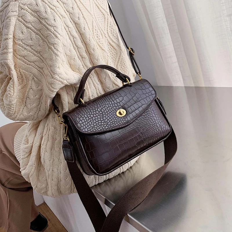 New Casual Retro Crocodile pattern PU Leather Crossbody Bags For Women Handbags Designer Wide Strap Shouder Bags Flap Purses
New Casual Retro Crocodile pattern PU Leather Crossbody Bags For Women Handbags Designer Wide Strap Shouder Bags Flap Purses