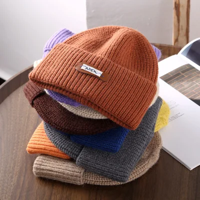 Woolen hats, trendy women's warm knitted hats, outdoor men's sports and leisure, street lovers sweet potato hats
Woolen hats, trendy women's warm knitted hats, outdoor men's sports and leisure, street lovers sweet potato hats