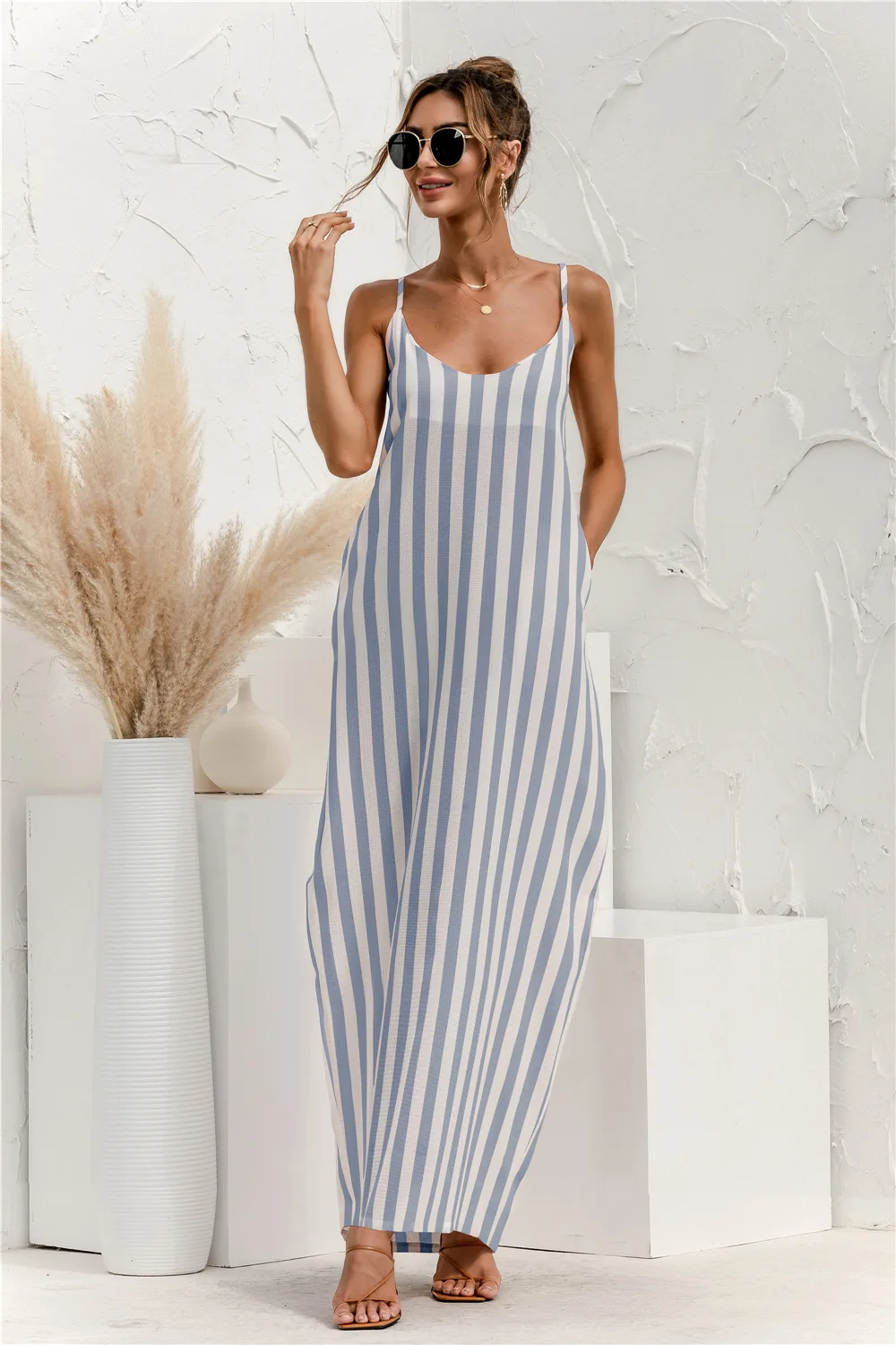 New Striped Backless Bohemian Maxi Dress Women Summer Sexy Spaghetti Strap Pocket Casual Loose Holiday Beach Robe Femme Vestidos
New Striped Backless Bohemian Maxi Dress Women Summer Sexy Spaghetti Strap Pocket Casual Loose Holiday Beach Robe Femme Vestidos