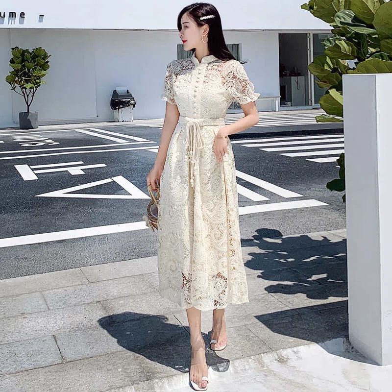 Casual Vrouwelijke A-lijn Jurk Lace Hollow Out Stand Kraag Knop Korte Mouwen Elegante Hoge Taille Lace-Up Jurken Luxury Dress
Casual Vrouwelijke A-lijn Jurk Lace Hollow Out Stand Kraag Knop Korte Mouwen Elegante Hoge Taille Lace-Up Jurken Luxury Dress