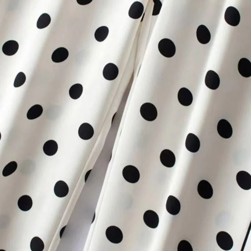 wide-leg pants women's plus size 2021 spring and summer new Korean fashion polka dot printing casual pants
wide-leg pants women's plus size 2021 spring and summer new Korean fashion polka dot printing casual pants