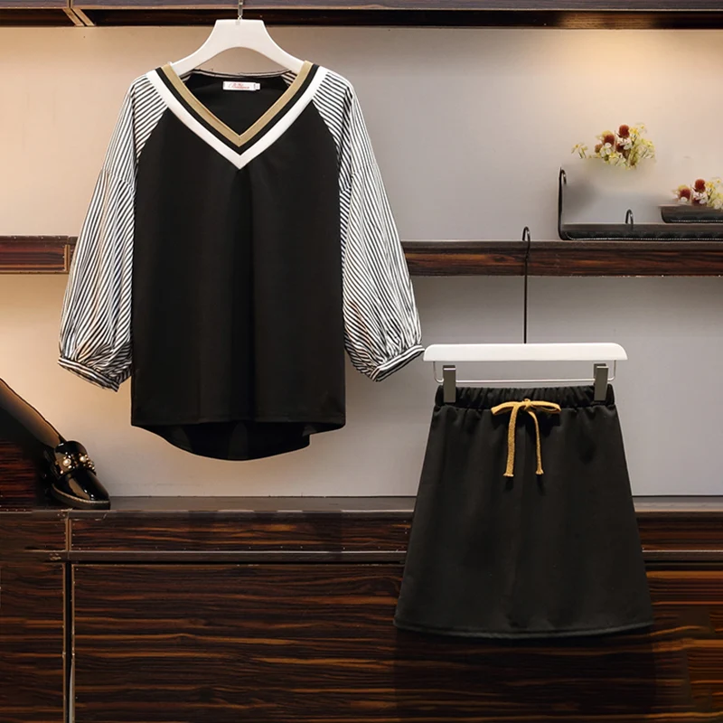 Striped Blouse Tracksuit Two Piece Set Women Sport Spring Long Sleeve Shirts Elastic Waist Long Pants Set Plus Size 4XL
Striped Blouse Tracksuit Two Piece Set Women Sport Spring Long Sleeve Shirts Elastic Waist Long Pants Set Plus Size 4XL