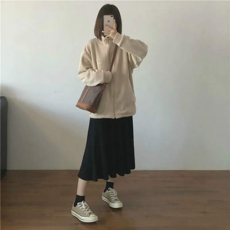 Harajuku Sweatshirts Autumn And Winter Casual Loose Plus Velvet Thick Coat Long Sleeve Zip Up Stand-Up Collar Women Clothes
Harajuku Sweatshirts Autumn And Winter Casual Loose Plus Velvet Thick Coat Long Sleeve Zip Up Stand-Up Collar Women Clothes
