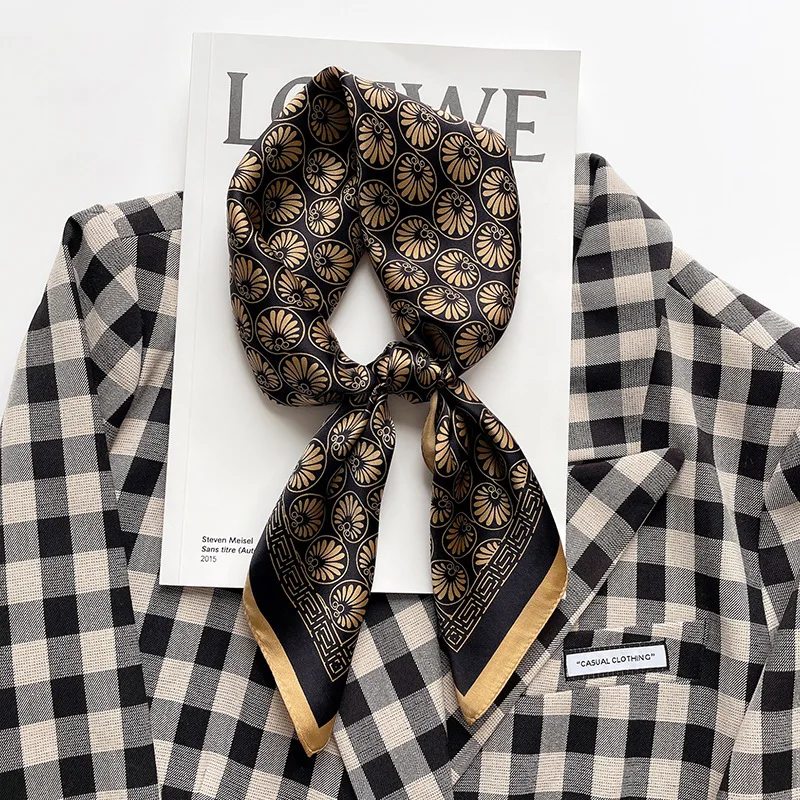 70*70cm Real 100% mulberry silk Beach Silk Scarf Style Headscarf Women Fashion Square shawl wrap Luxury foulard bandanna muffler
70*70cm Real 100% mulberry silk Beach Silk Scarf Style Headscarf Women Fashion Square shawl wrap Luxury foulard bandanna muffler