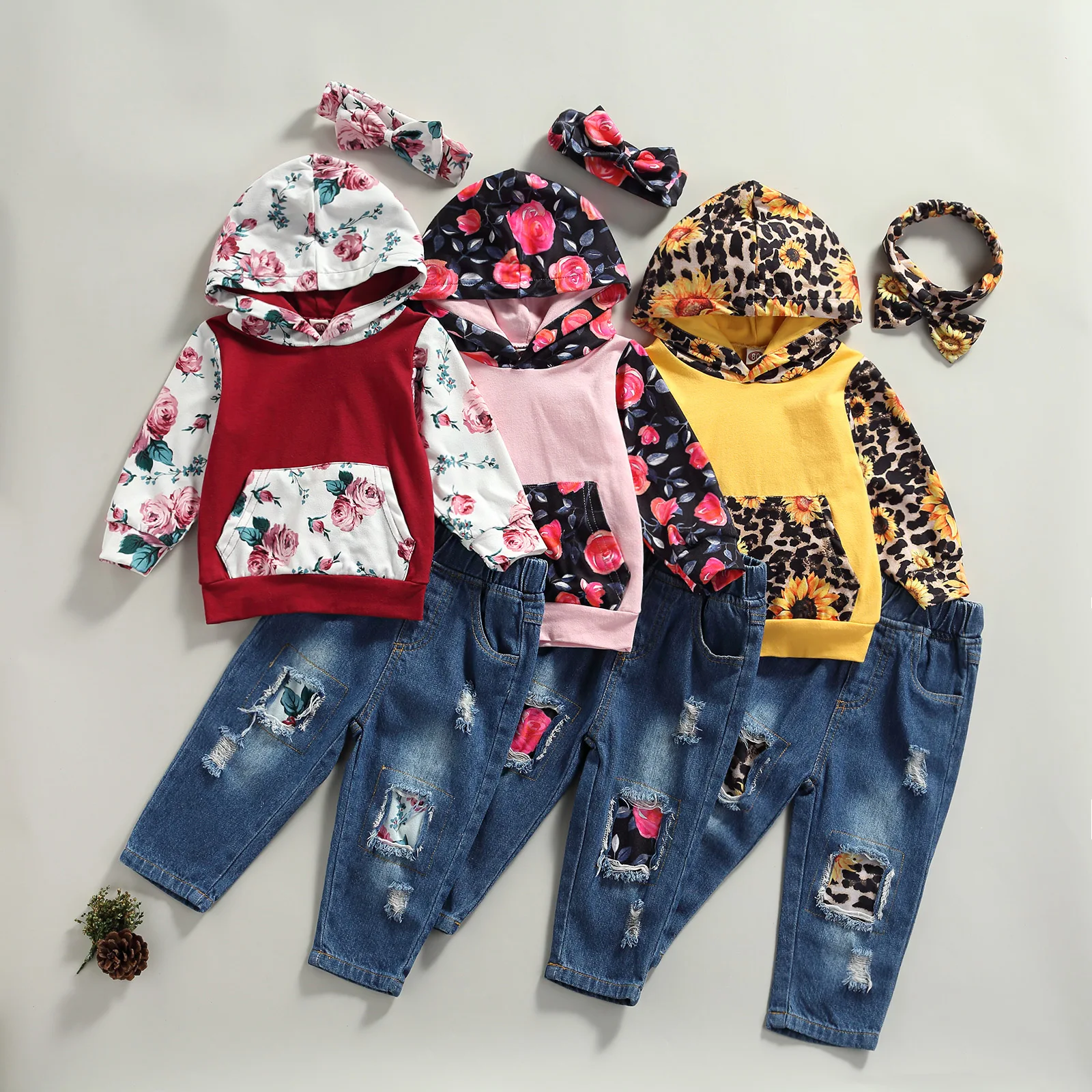 Autumn 3Pcs Leopard Flower Print Outfits Baby Girls Color Block Long Sleeve Hoodie with Pocket Ripped Jeans+Bowknot Headband
Autumn 3Pcs Leopard Flower Print Outfits Baby Girls Color Block Long Sleeve Hoodie with Pocket Ripped Jeans+Bowknot Headband