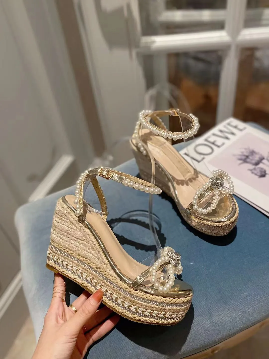 New FashionBrand Women Platform Wedges Sandals Peep Toe Hasp Ankle Strap Shoes for Summer Chaussure
New FashionBrand Women Platform Wedges Sandals Peep Toe Hasp Ankle Strap Shoes for Summer Chaussure
