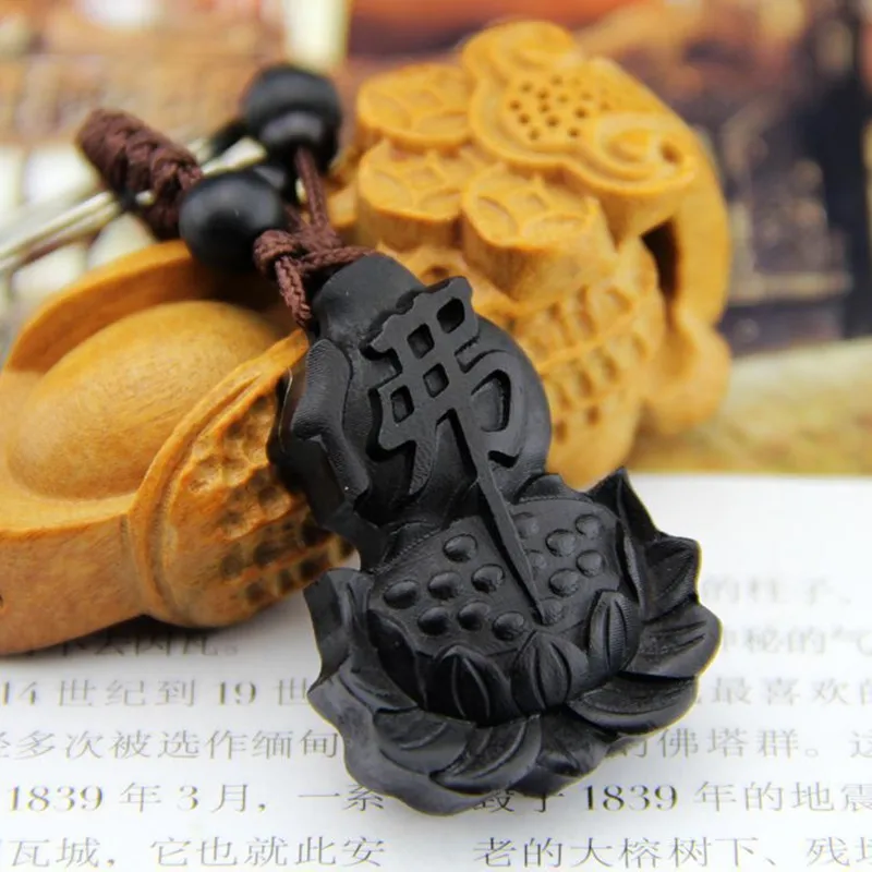 High-Grade Rosewood Carved Buddha Lotus Car/Bag Keychain With Pendant Ornaments Keys Safe Trip Wherever You Go The New Year Gift
High-Grade Rosewood Carved Buddha Lotus Car/Bag Keychain With Pendant Ornaments Keys Safe Trip Wherever You Go The New Year Gift