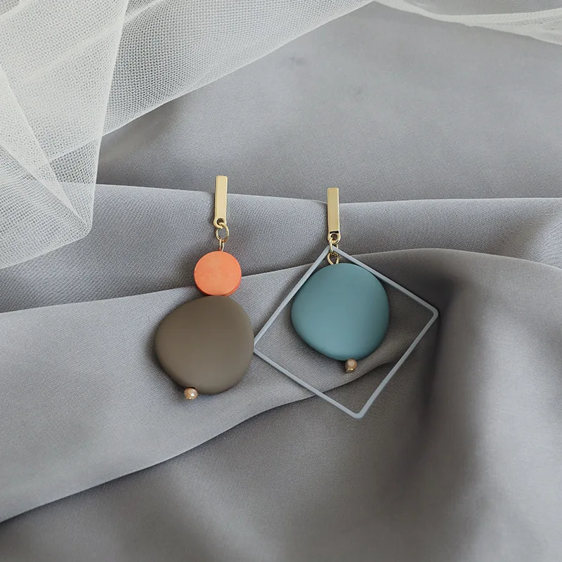 2020 New Fashion Trend Women's Earrings Temperamental Geometry Square Round Drop Earrings For Women Party Jewelry Gift Wholesale
2020 New Fashion Trend Women's Earrings Temperamental Geometry Square Round Drop Earrings For Women Party Jewelry Gift Wholesale