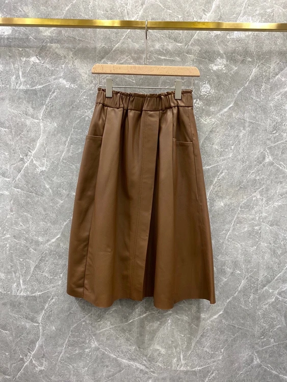 2021 new women fashion solid color decorative symmetrical pockets wild sheepskin mid-length skirt 1024
2021 new women fashion solid color decorative symmetrical pockets wild sheepskin mid-length skirt 1024
