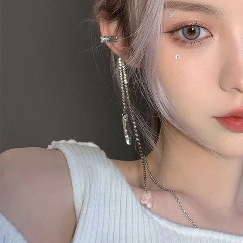 New Ice Cube Long Tassel Earrings Non Pierced Ear Clips Silver Ear Cuffs Women Earrings Fashion Jewelry 2021
New Ice Cube Long Tassel Earrings Non Pierced Ear Clips Silver Ear Cuffs Women Earrings Fashion Jewelry 2021