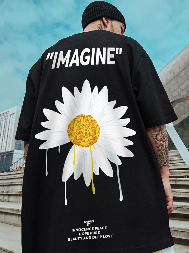 Large Size Loose Men's Five-point Short-sleeved T-shirt Small Daisy Trend Couple Summer Clothes
Large Size Loose Men's Five-point Short-sleeved T-shirt Small Daisy Trend Couple Summer Clothes