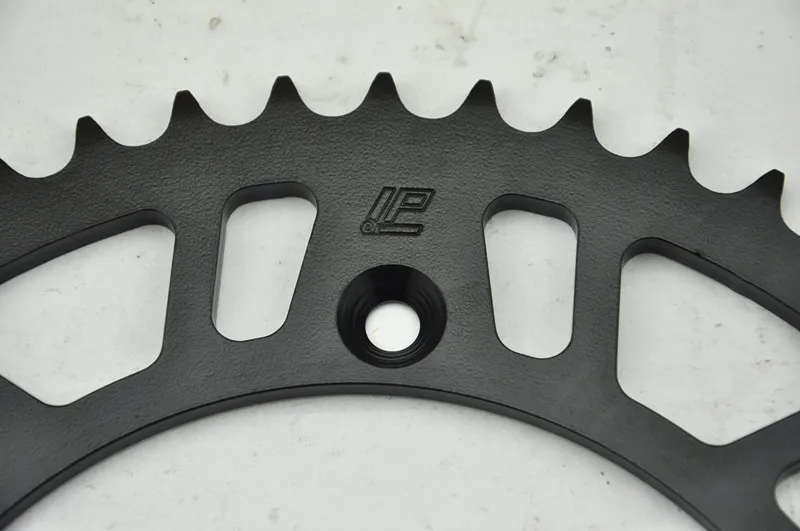 Motorcycle 520 Rear Sprocket Gear For Yamaha YZ125 83-98 IT250 81-84 WR250 89-98 YZ250 77-98 YZ400 77-79 YZ100 82-83 MX250 75-76
Motorcycle 520 Rear Sprocket Gear For Yamaha YZ125 83-98 IT250 81-84 WR250 89-98 YZ250 77-98 YZ400 77-79 YZ100 82-83 MX250 75-76