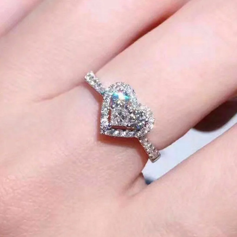 Simple Female White Crystal Stone Ring Charm Silver Color Wedding Rings For Women Love Heart Zircon Engagement Ring
Simple Female White Crystal Stone Ring Charm Silver Color Wedding Rings For Women Love Heart Zircon Engagement Ring