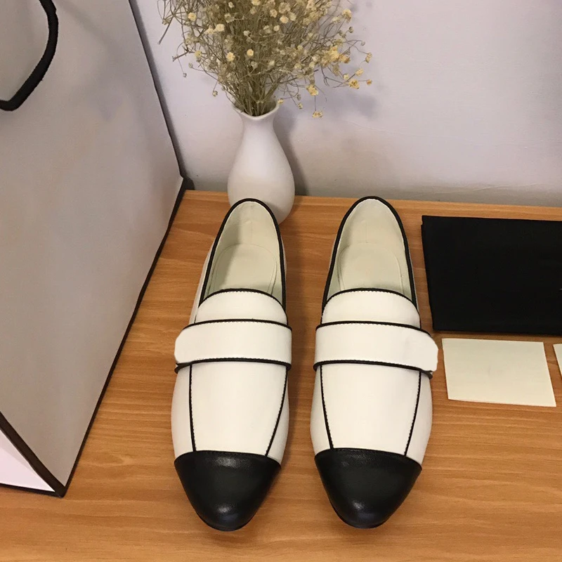 Brand Comfortable Flat Shoes for Women Round Toe Metal Decor Designer Causal Shoes Slip on Loafers Women Oxford Loafers
Brand Comfortable Flat Shoes for Women Round Toe Metal Decor Designer Causal Shoes Slip on Loafers Women Oxford Loafers
