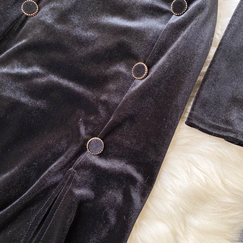 Vintage Double Breasted Slim Black Party Dress Women Sexy V-Neck Long Sleeve High Waist Velvet Dresses New Vestido Autumn Winter
Vintage Double Breasted Slim Black Party Dress Women Sexy V-Neck Long Sleeve High Waist Velvet Dresses New Vestido Autumn Winter