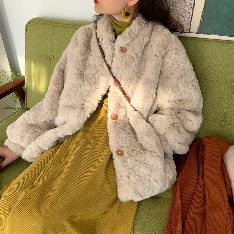 Casual Sweet 2022 Winter New Rex Rabbit Fur Grass Coat Women's Plush And Cotton Thickened Coat Faux Fur One Coat
Casual Sweet 2022 Winter New Rex Rabbit Fur Grass Coat Women's Plush And Cotton Thickened Coat Faux Fur One Coat