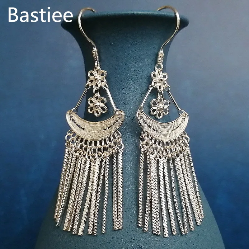 Bastiee 999 Sterling Silver Ethnic Long Tassels Earrings For Women Chinese Vintage Handmade Luxury Jewelry Hmong Miao Bohemian
Bastiee 999 Sterling Silver Ethnic Long Tassels Earrings For Women Chinese Vintage Handmade Luxury Jewelry Hmong Miao Bohemian