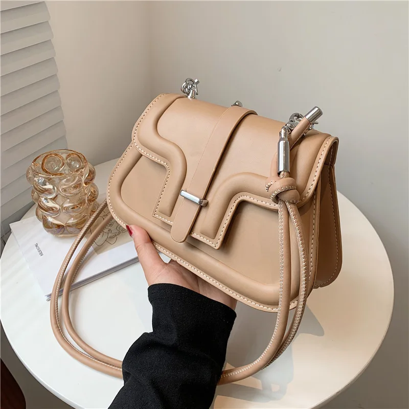 2021 Summer New Trendy Fashion Ins Shoulder Bag Purses and Handbags Luxury Designer Tote Bags for Women Satchel Handbag
2021 Summer New Trendy Fashion Ins Shoulder Bag Purses and Handbags Luxury Designer Tote Bags for Women Satchel Handbag