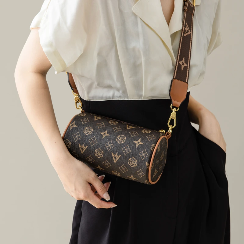 Classic Crossbody Barrel Bag Women Brand Casual Satchels Vintage Floral Pattern Shoulder Bags Female Pu Leather Quality Lady Bag
Classic Crossbody Barrel Bag Women Brand Casual Satchels Vintage Floral Pattern Shoulder Bags Female Pu Leather Quality Lady Bag