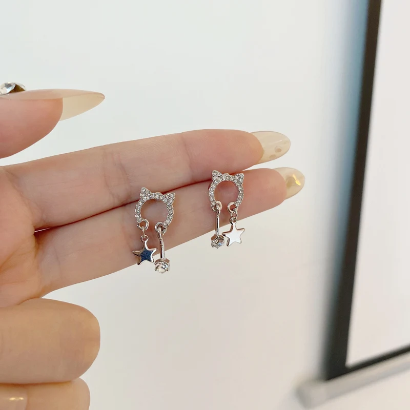 S925 needle Cute Jewelry Earrings Lovely New Design High Quality Shiny Crystal Star Drop Earrings For Girl Lady Gift Wholesale
S925 needle Cute Jewelry Earrings Lovely New Design High Quality Shiny Crystal Star Drop Earrings For Girl Lady Gift Wholesale