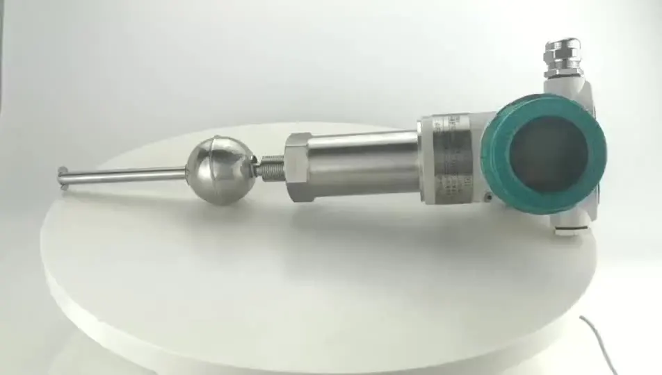 The fuel tank measures the level of the liquid level. Embedded flange type magnetostrictive level gauge
The fuel tank measures the level of the liquid level. Embedded flange type magnetostrictive level gauge