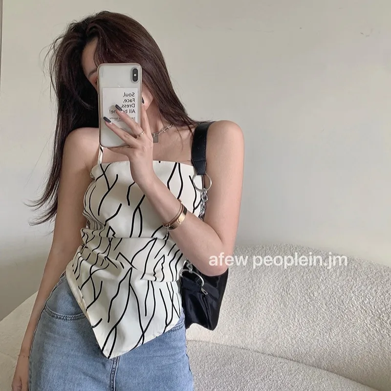 Women Sexy Designer Off-shoulder Backless Striped Tanks Womens Elegant Fashion Chic Leisure Tops All-match New M10
Women Sexy Designer Off-shoulder Backless Striped Tanks Womens Elegant Fashion Chic Leisure Tops All-match New M10