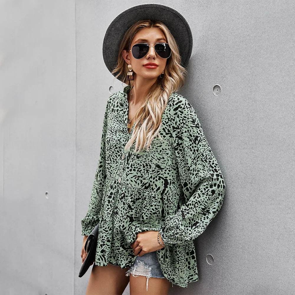 Design new women's wear fall 2020 our V-neck floral print top
Design new women's wear fall 2020 our V-neck floral print top