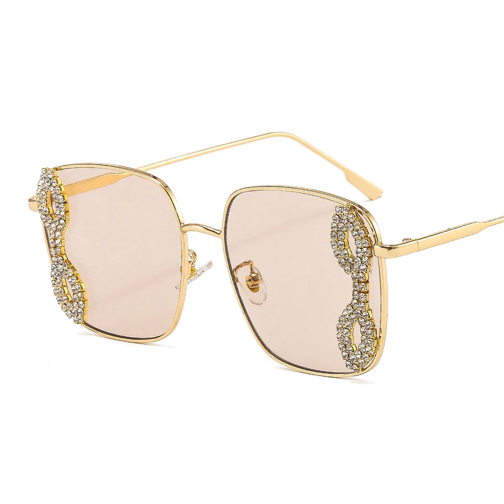 New Fashion Big Frame Sunglasses Fashion Diamond Simple Square Sunglasses Metal Street Photography Sunglasses
New Fashion Big Frame Sunglasses Fashion Diamond Simple Square Sunglasses Metal Street Photography Sunglasses