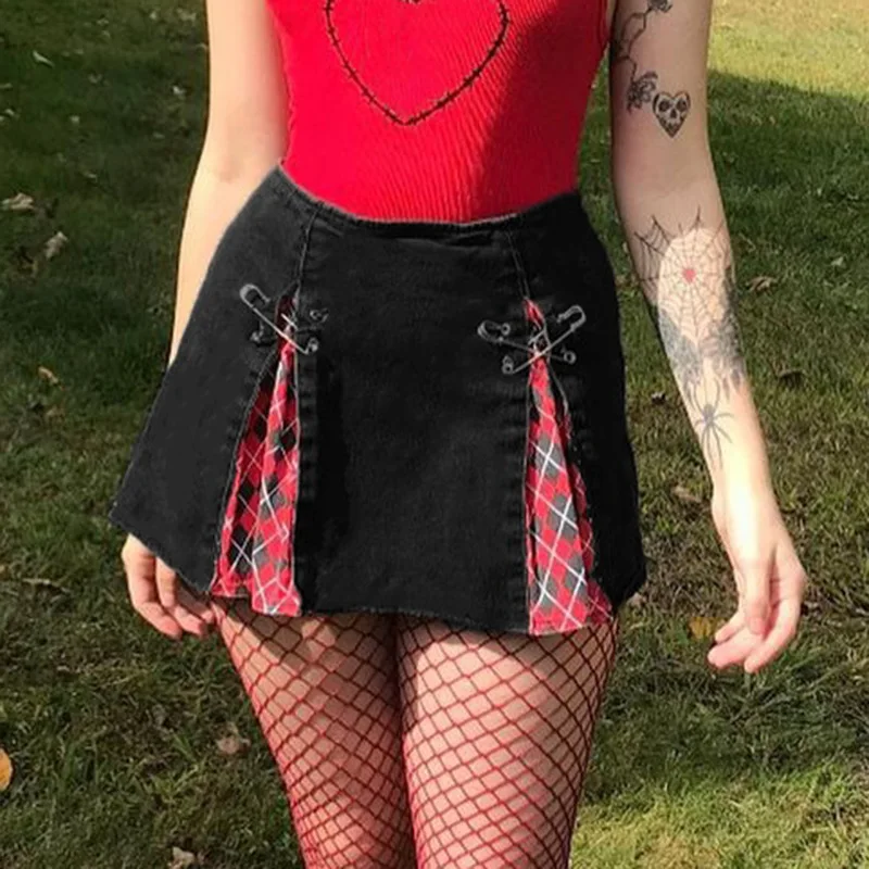 E-Girl Skirt Y2k skirt black Patchwork Kawaii Emo Clothes Mall Goth Plaid Mini Skirts Women Black Punk Dark Academia Aesthetic
E-Girl Skirt Y2k skirt black Patchwork Kawaii Emo Clothes Mall Goth Plaid Mini Skirts Women Black Punk Dark Academia Aesthetic