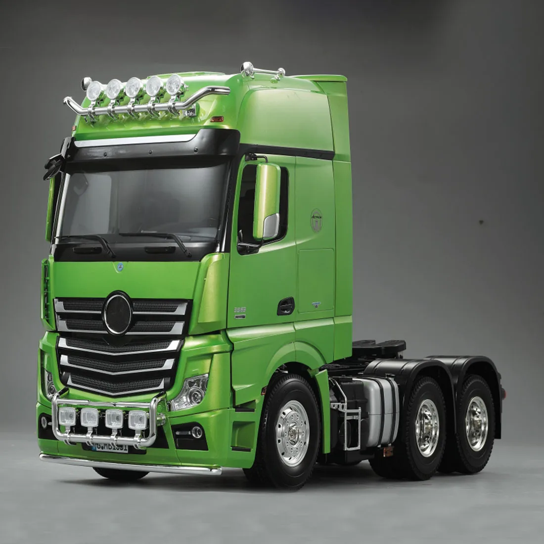 1/14 Scale RC Tractor Truck Door Openable High Top Car With 3-Speed Transmission (Compatible With TOYAN FS-L400 Engine)
1/14 Scale RC Tractor Truck Door Openable High Top Car With 3-Speed Transmission (Compatible With TOYAN FS-L400 Engine)