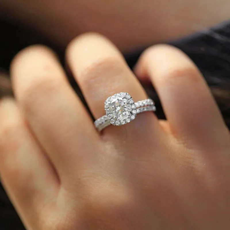 Wedding Engagement Ring Luxury Crystal Ring for Women AAA White Cubic Zirconia Ring 2021 Trend Female Love Jewelry
Wedding Engagement Ring Luxury Crystal Ring for Women AAA White Cubic Zirconia Ring 2021 Trend Female Love Jewelry