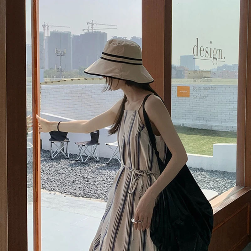 Summer Simple Foldable Wide Brim Floppy Girls Hat Sun Hat Beach Women Hat UV Protect Travel Cap Lady Cap Protection Sun Visor
Summer Simple Foldable Wide Brim Floppy Girls Hat Sun Hat Beach Women Hat UV Protect Travel Cap Lady Cap Protection Sun Visor