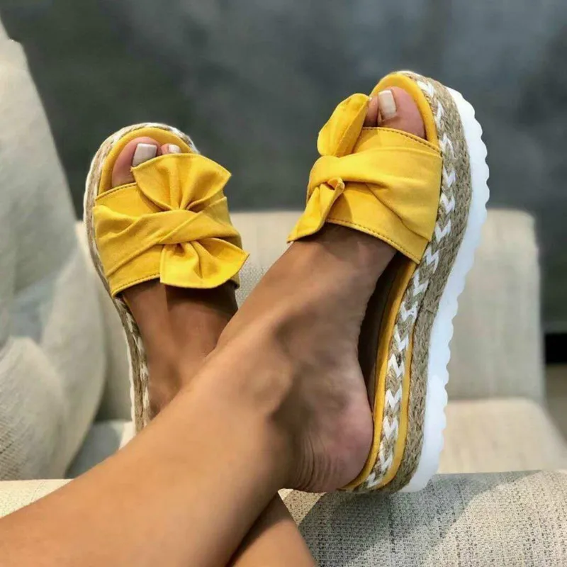 2020 Summer Fashion Sandals Shoes Women Bow Summer Sandals Slipper Indoor Outdoor Flip-flops Beach Shoes Female Slippers
2020 Summer Fashion Sandals Shoes Women Bow Summer Sandals Slipper Indoor Outdoor Flip-flops Beach Shoes Female Slippers