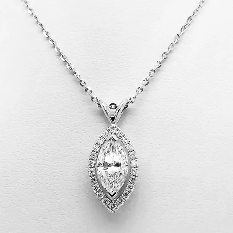 JK Fashion Silver Horse Eye Shaped Women's Pendant Necklace AAA Dazzling Crystal Zircon Simple Female Necklace Jewelry 
JK Fashion Silver Horse Eye Shaped Women's Pendant Necklace AAA Dazzling Crystal Zircon Simple Female Necklace Jewelry