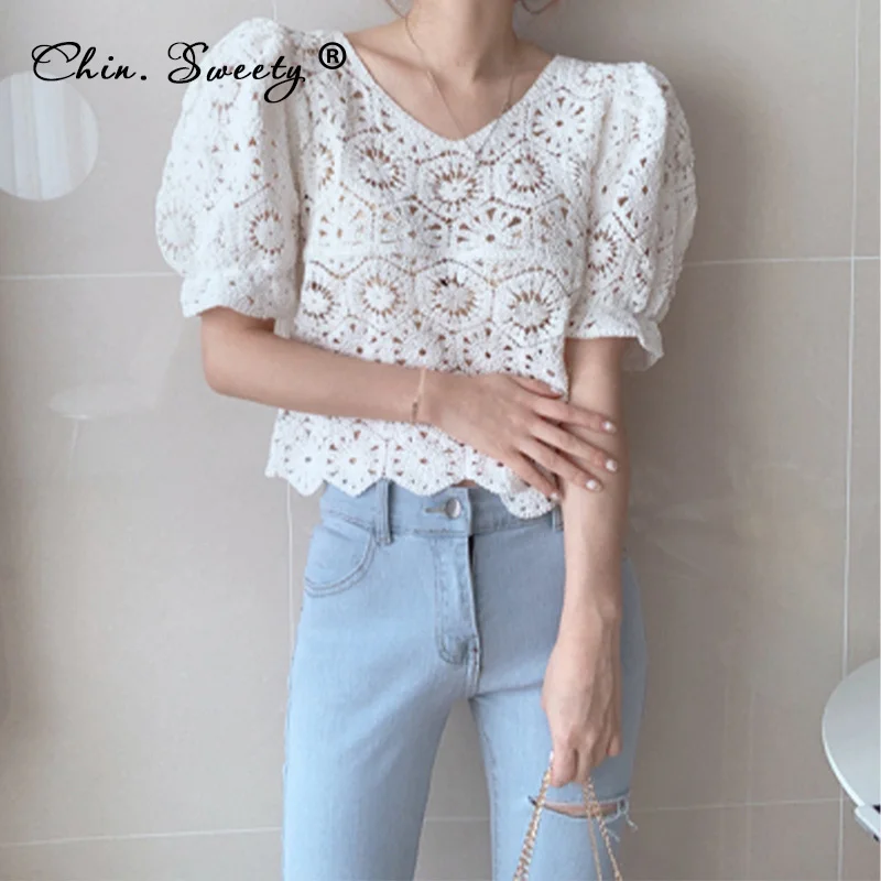 Fashion Women's V-Neck Lace Blouse Hollow Out Crochet Ruffles Ladies Puff Sleeve Short Tops 2021 Summer New Female Sweet Blouses
Fashion Women's V-Neck Lace Blouse Hollow Out Crochet Ruffles Ladies Puff Sleeve Short Tops 2021 Summer New Female Sweet Blouses