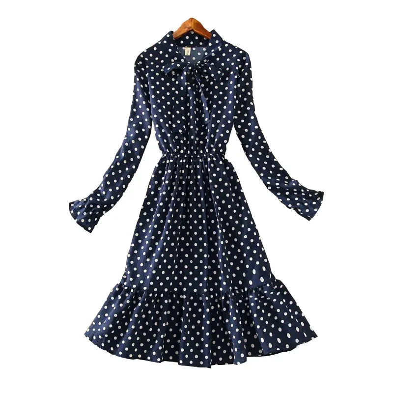 Mori Girl Spring Autumn Women Long Dress Bow Collar Blue red white Polka dot printing Sweet Dress Elegant Chiffon Pleated Dress
Mori Girl Spring Autumn Women Long Dress Bow Collar Blue red white Polka dot printing Sweet Dress Elegant Chiffon Pleated Dress