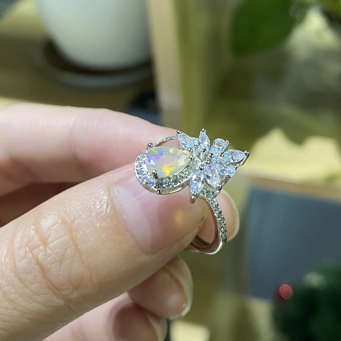 High Quality 925 Sterling Silver 5x7mm Natural Blue Moonstone Ring Moonstone Ring Sets For Female Gift
High Quality 925 Sterling Silver 5x7mm Natural Blue Moonstone Ring Moonstone Ring Sets For Female Gift