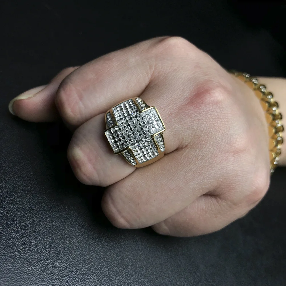 Bling Cubic Hip Hop White Zircon Cross Ring Gold Metal Stainless Steel Creativity Personality Charm Men's jewelry Ring Gift
Bling Cubic Hip Hop White Zircon Cross Ring Gold Metal Stainless Steel Creativity Personality Charm Men's jewelry Ring Gift