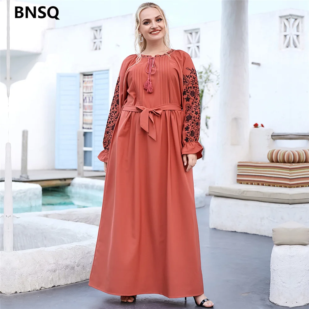 Casual Muslim Fashion Long Dresses for Womens Round Neck Solid Embroidery Lace Up Folds Ankle Length Wholesale Dropshipping 
Casual Muslim Fashion Long Dresses for Womens Round Neck Solid Embroidery Lace Up Folds Ankle Length Wholesale Dropshipping