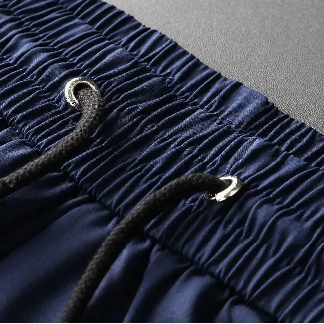 Casual pants men's light letter print breathable Korean fashion toe binding alien pattern breathable luxury pants men
Casual pants men's light letter print breathable Korean fashion toe binding alien pattern breathable luxury pants men