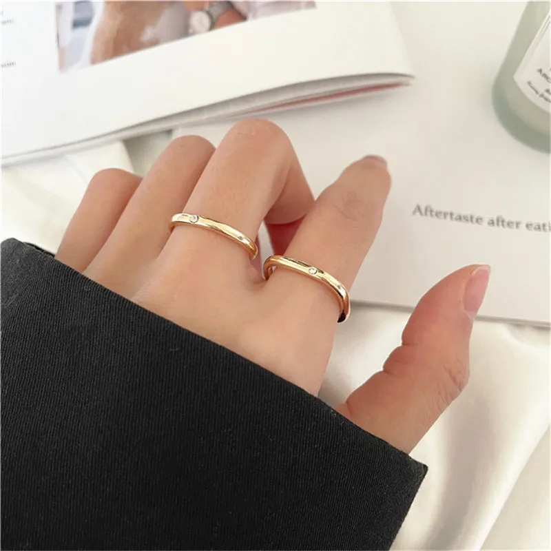 Kshmir Fashionable two-piece ring set with trendy gold metal geometric irregular twisted line with large ring for girls jewelry
Kshmir Fashionable two-piece ring set with trendy gold metal geometric irregular twisted line with large ring for girls jewelry