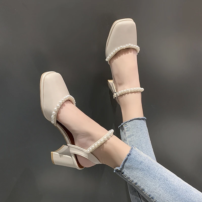 Women's Shoes 
Women's Shoes