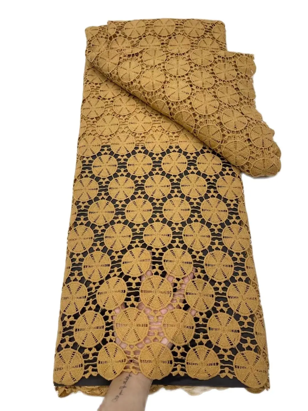 2022 New African Cord High Quality Most Popular Lace Elegant Nigerian Guipure Soft Skin Friendly Fabric Swiss Woman Material
2022 New African Cord High Quality Most Popular Lace Elegant Nigerian Guipure Soft Skin Friendly Fabric Swiss Woman Material