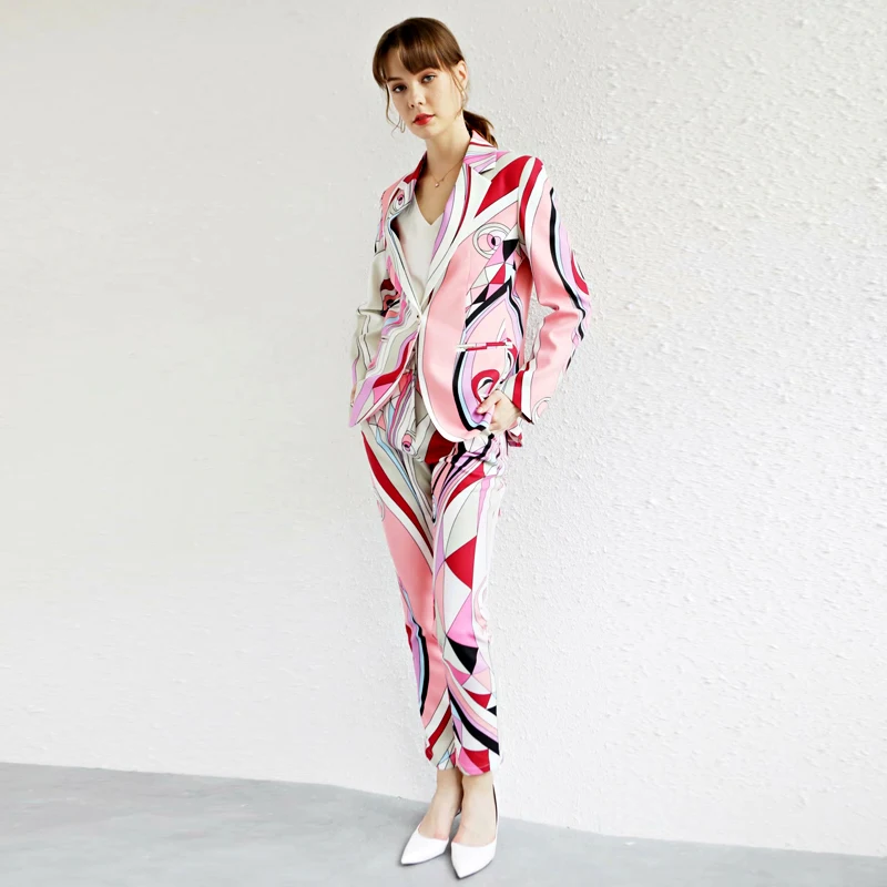 Runway Autumn New Fashion Party Workplace Printing Lapel Simple Suit Jacket Casual Trousers Elegant Chic Women'S Sets
Runway Autumn New Fashion Party Workplace Printing Lapel Simple Suit Jacket Casual Trousers Elegant Chic Women'S Sets