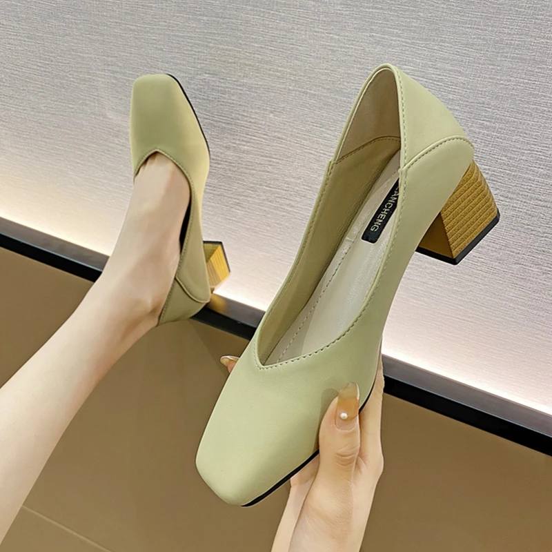 YUKE Women's Fashion Spring Basic Casual Slip-on Shallow Shoes Ladies Solid Leisure Square Heels Comfortable Handmade Shoe
YUKE Women's Fashion Spring Basic Casual Slip-on Shallow Shoes Ladies Solid Leisure Square Heels Comfortable Handmade Shoe