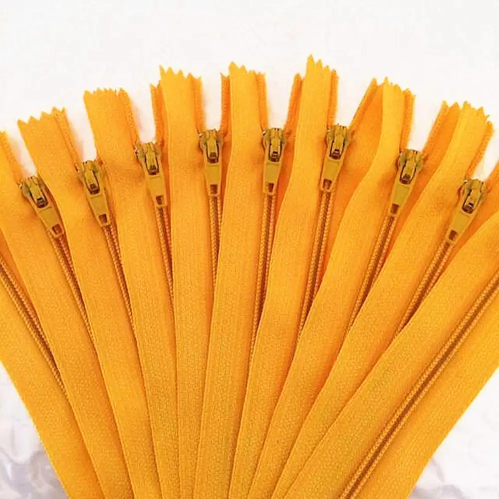 10 tablets. golden 35 cm (14 inches) nylon zipper, sewer tailor, handmade and FGDQRS
10 tablets. golden 35 cm (14 inches) nylon zipper, sewer tailor, handmade and FGDQRS