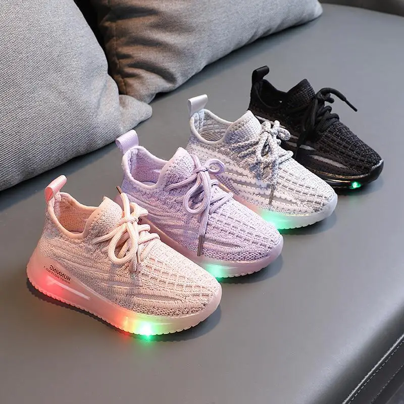 Children Luminous Sneakers Boy Girls Glowing Casual Baby Led with Light Shoes Breathable Anti-slippery Chaussures De Marche
Children Luminous Sneakers Boy Girls Glowing Casual Baby Led with Light Shoes Breathable Anti-slippery Chaussures De Marche