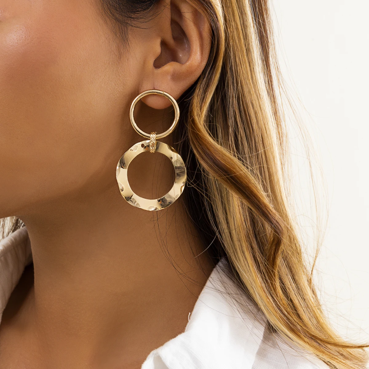 Punk Large Layered Circle Drop Earrings for Women Trendy Gold/Silver Color Long Hanging Earrings 2022 Fashion Ladies Ear Jewelry
Punk Large Layered Circle Drop Earrings for Women Trendy Gold/Silver Color Long Hanging Earrings 2022 Fashion Ladies Ear Jewelry