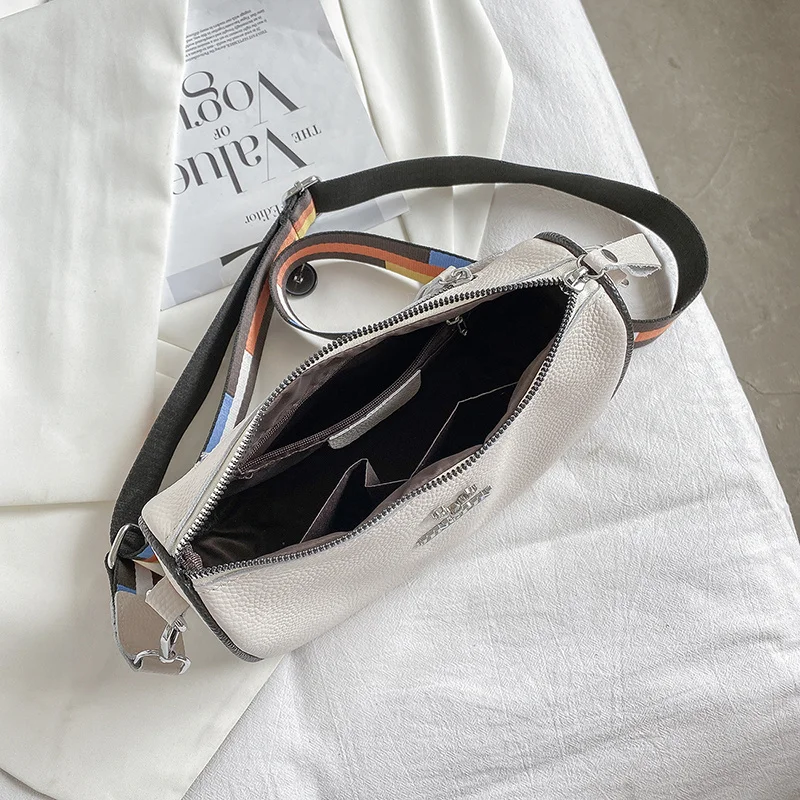 Luxury Women Handbag 100% Genuine Leather Shoulder Bags White Small Flap Crossbody Bag High Quality Cowhide Female Messenger Bag
Luxury Women Handbag 100% Genuine Leather Shoulder Bags White Small Flap Crossbody Bag High Quality Cowhide Female Messenger Bag
