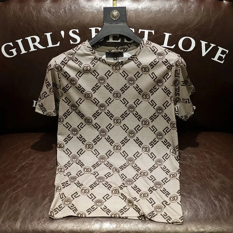 2021 summer new fashion leisure brand men's and women's short sleeve T-shirt Summer Cotton men's large T-Shirt NEW printed top
2021 summer new fashion leisure brand men's and women's short sleeve T-shirt Summer Cotton men's large T-Shirt NEW printed top